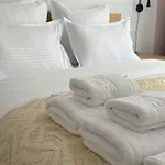Bright & Quiet Mountain - Private Parking Apartment Brașov