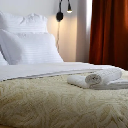 Sunny Mountain - Private Parking Apartment