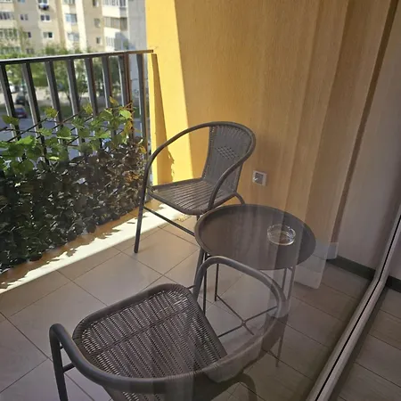 Sunny Mountain - Private Parking Apartment *