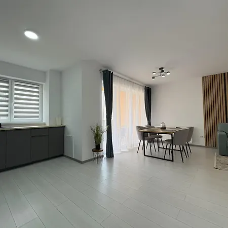 Sunny Mountain - Private Parking Apartment *