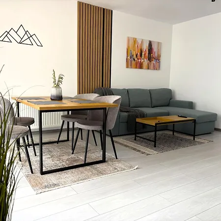 Sunny Mountain - Private Parking Apartment *