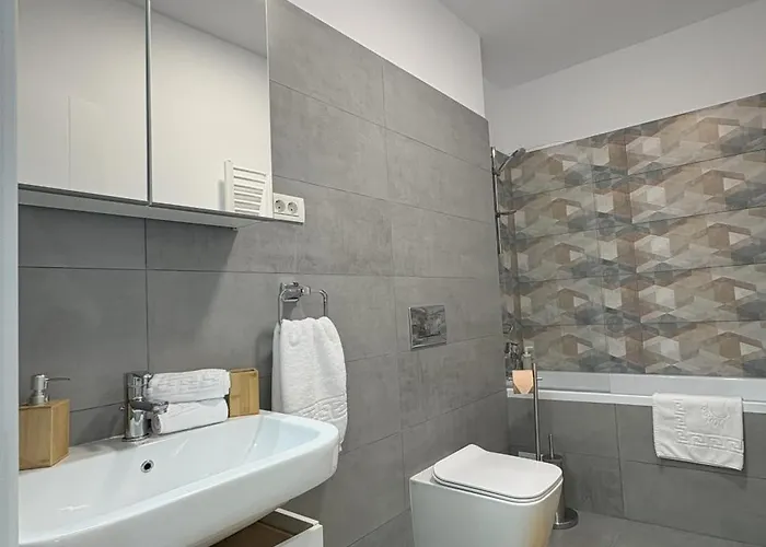 Bright & Quiet Mountain - Private Parking * Brasov