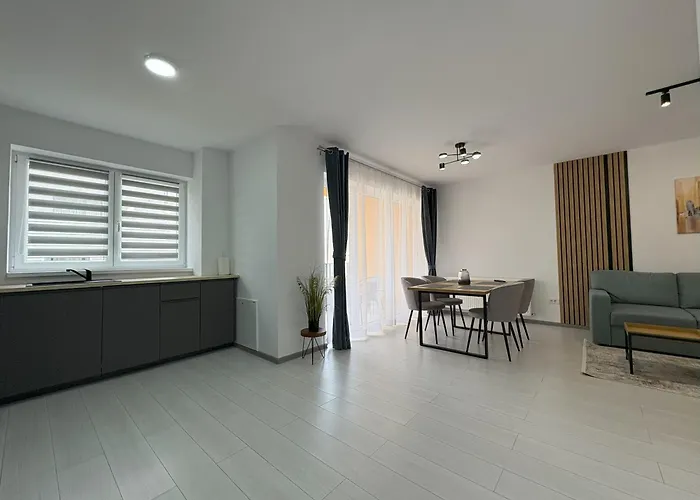 Bright & Quiet Mountain - Private Parking Apartment *