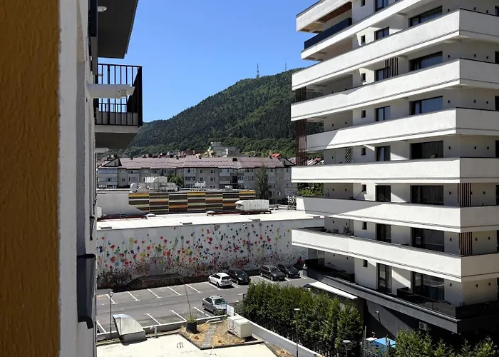 Bright & Quiet Mountain - Private Parking Apartament Braszów